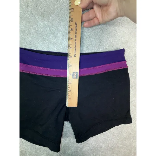 Lululemon Groove shorts 6 purple waist band - Image 5