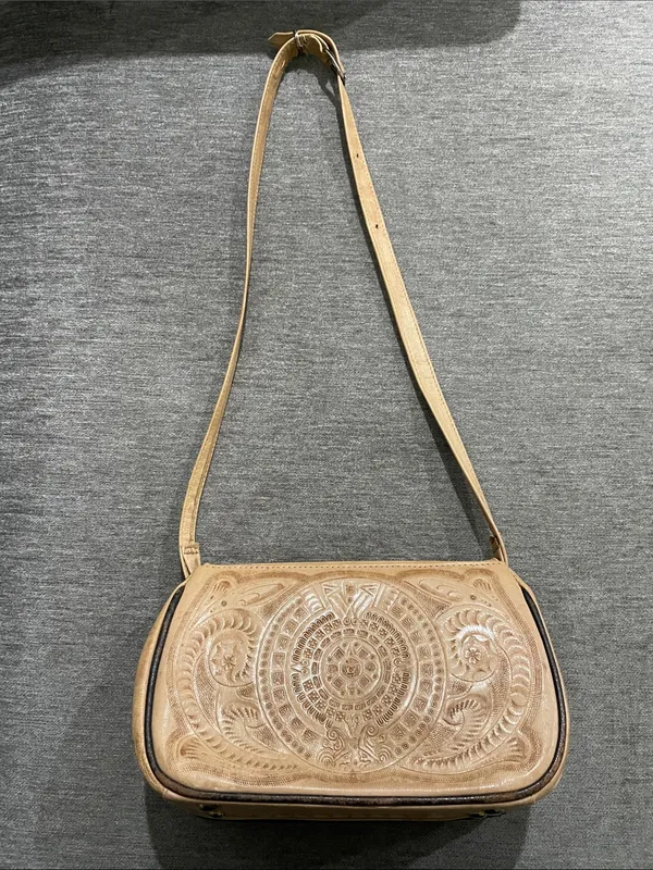 Tooled Genuine Leather Mexican Purse Vintage - Image 4