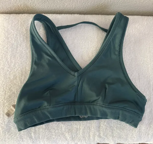 Alo EUC $62 Togetherness V Neck Sports Bra in Seagrass Green Blue Teal M - Image 4