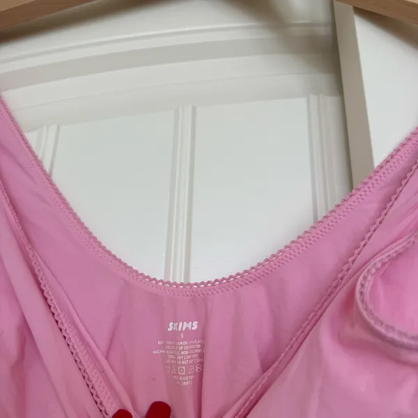 SKIMS Light Pink Bubblegum Picot Bodysuit - Image 6