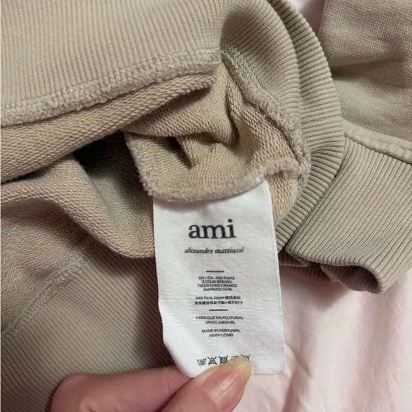 AMI Mattiussi Ami de Coeur Classic Fit Crewneck - Image 6