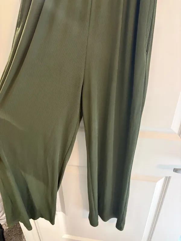 Amazon Green jumpsuit - Image 2