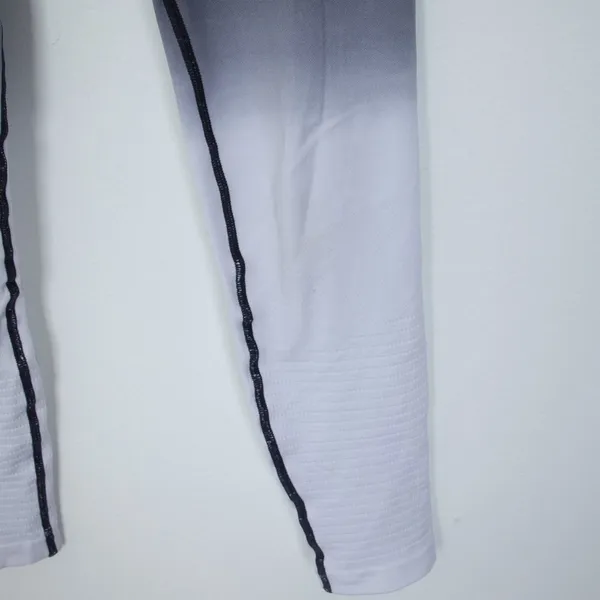 Zyia Black and White Light n Tight Ombre Seamless Performance‎ Leggings Size XS - Image 5