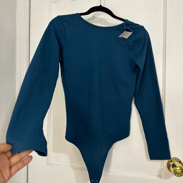 Abercrombie & Fitch Seamless Long Sleeve V‎ Bodysuit Size Medium Blue Open Back - Image 3