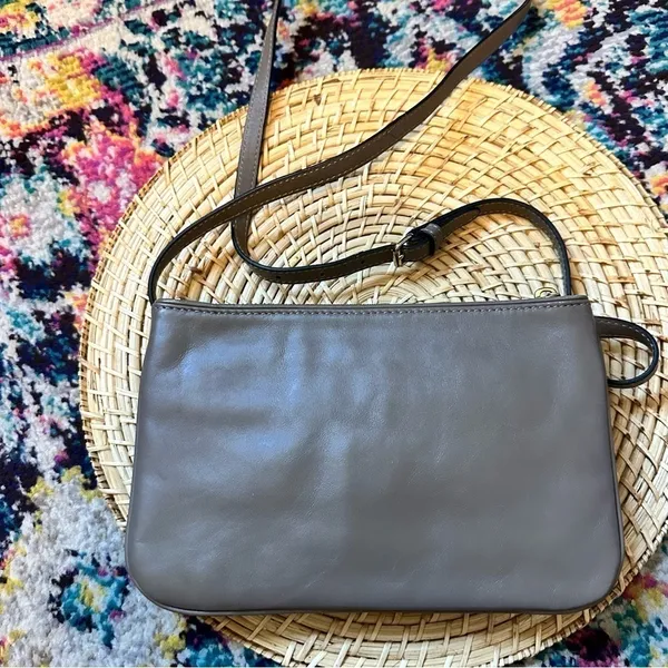 Tory Burch Leather Crossbody Bag - Image 5