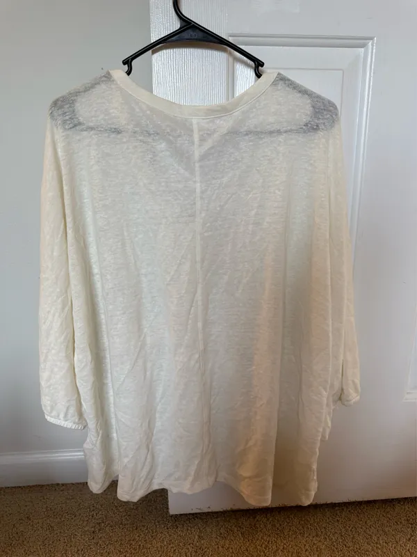 Old Navy Women’s Off-White Blouse - Image 2