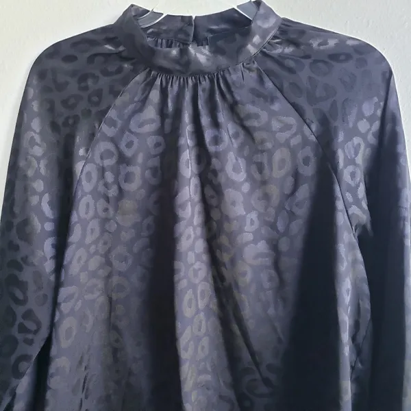 VICI Leopard Long Sleeve Keyhole Blouse - Image 3