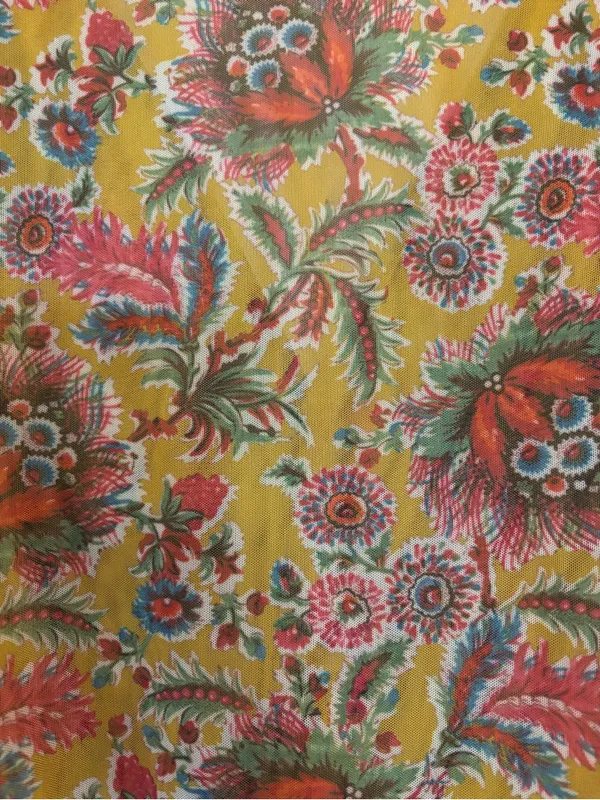 Anthropologie Gretchen Romantic Floral Smocked Blouse sz M - Image 5