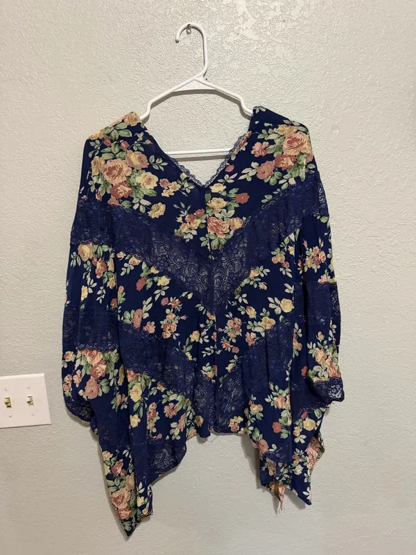 Entro Floral Sweater - Image 2