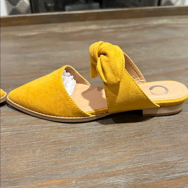 Journee‎ Collection Telulah Yellow Bow Mule Slip-On Flats Size 5.5 NIB - Image 3
