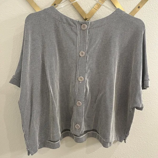 Adrianna Papell Boxy Knit Striped Short Sleeve Top Button Back XL Grey - Image 5