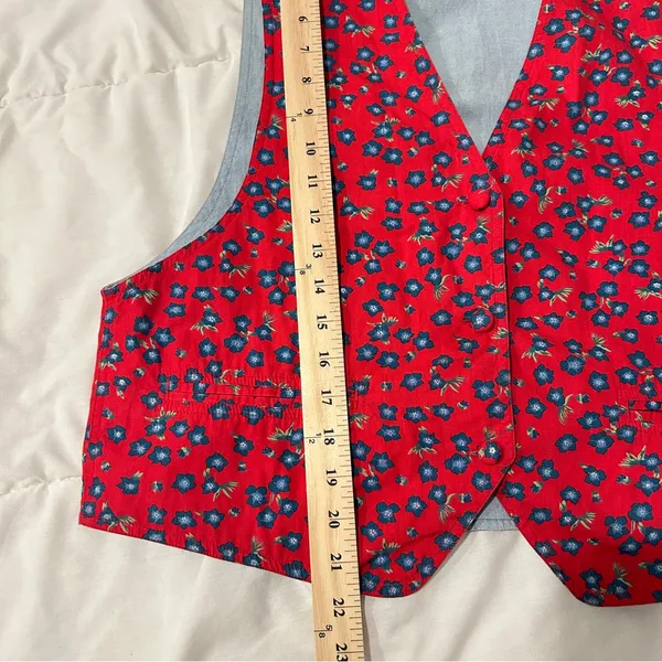 Vintage 90’s Reversible Red Floral / Chambray Patterned Vest - Image 9