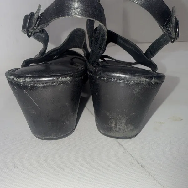 Born Leather Classic Minimalist Boho Wedge Heel Black Strappy Sandals Size 9 - Image 3