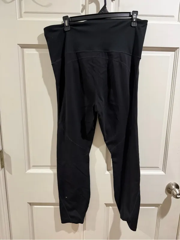 GAP Black GapFit Maternity Sculpt Compression Leggings Size large - Image 3