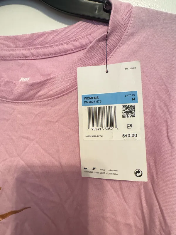 Nike Women's NSW Icon Clash Pkt Top in a pink Size M - Image 6