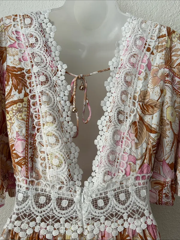 Saints + Secrets Size M Floral Crochet Trim Ruffle Tiered Maxi Dress - Image 6