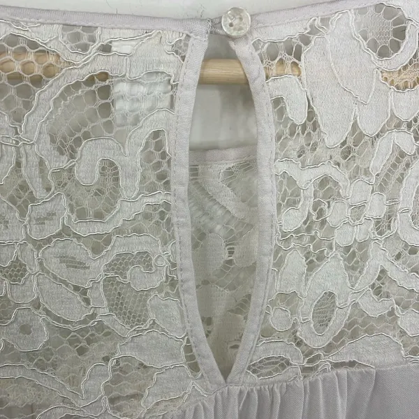 Old Navy Relaxed Lace-Trim Blouse size Small White - Image 8