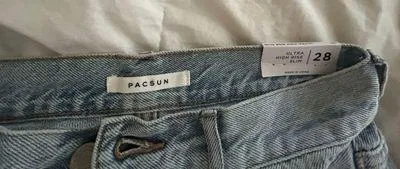 PacSun Highwaisted Jeans - Image 2