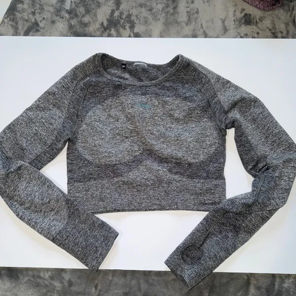 Gymshark Flex Crop Top S/M Grey Long‎ Sleeve Seamless Open Back Thumbholes - Image 3