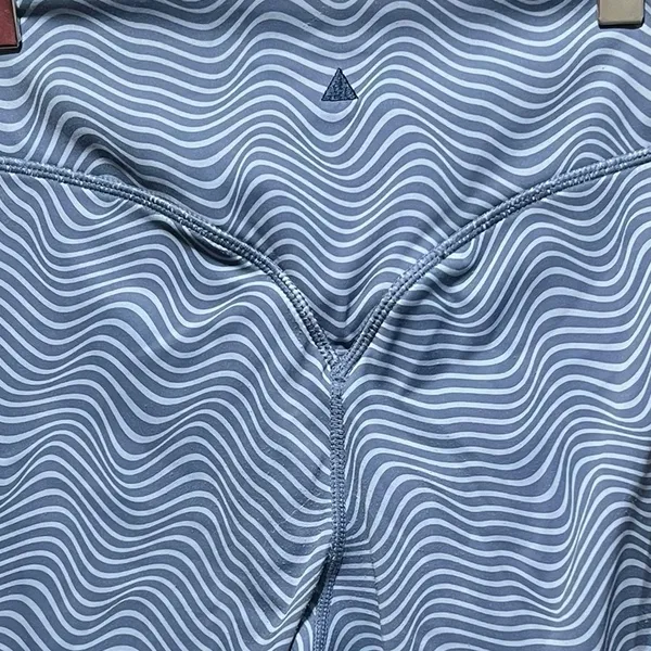 BALANCE ATHLETICA Vitality The Storm Rider Short in Oasis‎ Size Small - Image 9