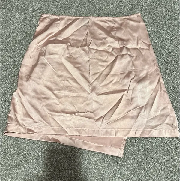 Pink skirt - Image 4