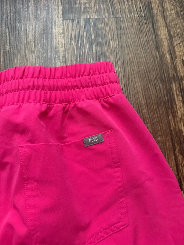 FIGS Women’s Shocking Pink Zamora Ruched Jogger Scrub Pants - Size M Petite - Image 7