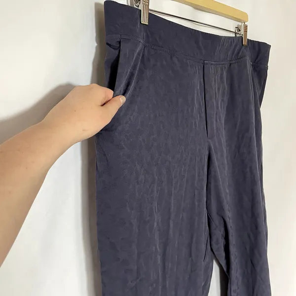 Athleta brooklyn textured ankle pant indigo pockets women's size 18‎ trousers - Image 2