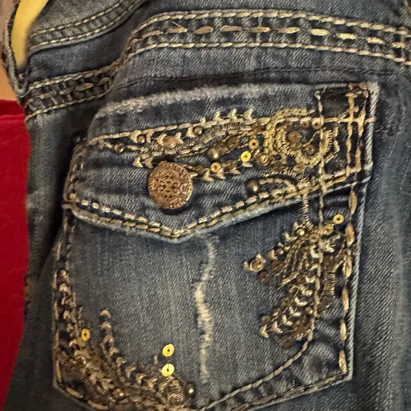 Silver "Suki" Jeans Blue‎ Distressed Baby Boot Leg Jeans - Image 7