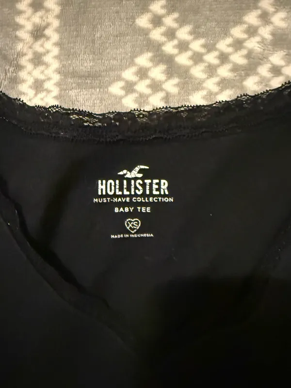 Hollister, long sleeve baby tee - Image 2