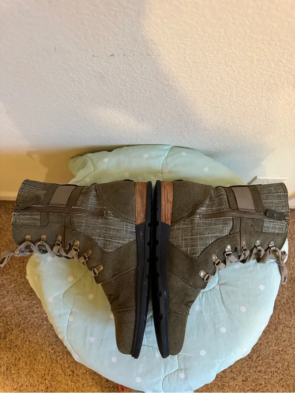 Sorel Olive Green Suede & Fabric Lace-Up Ankle Boots size 10.5 - Image 8