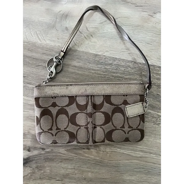 AUTHENTIC COACH KHAKI SIGNATURE AND BROWN SUEDE BEADED WRISTLET wallet Pouch - Image 3