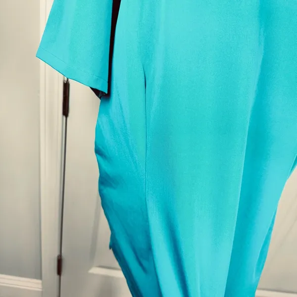 Mandala Teal Scrub Top Women’s 2XL Equa-Tek Stretch V-Neck Medical Workwear - Image 4