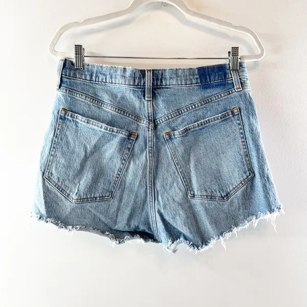 Abercrombie & Fitch Curve Love Raw Hem High Rise Denim Mom Shorts Blue 30 / 10 - Image 4