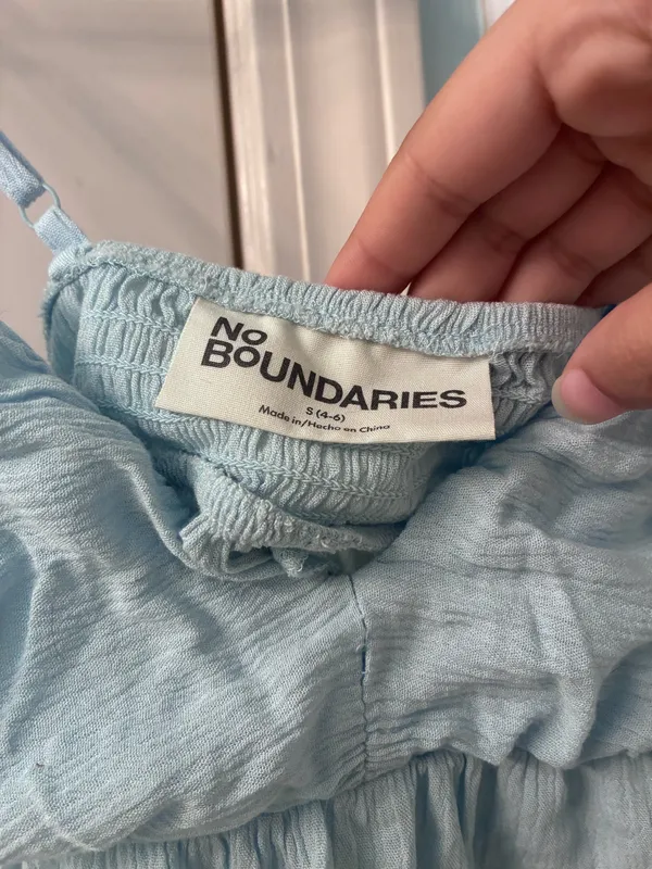 No Boundaries Light Blue Hanky Hem Cami with Lace, Women's - Image 4