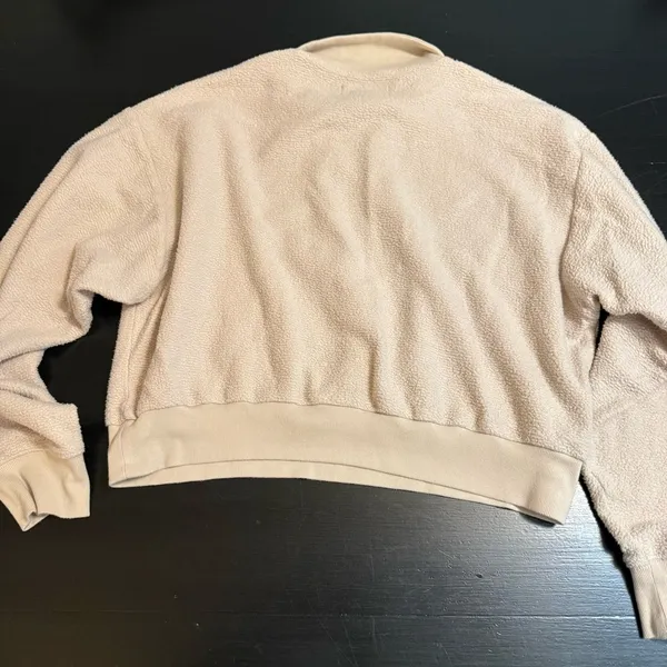 Victoria's Secret Beige crop‎ sweatshirt - Image 6