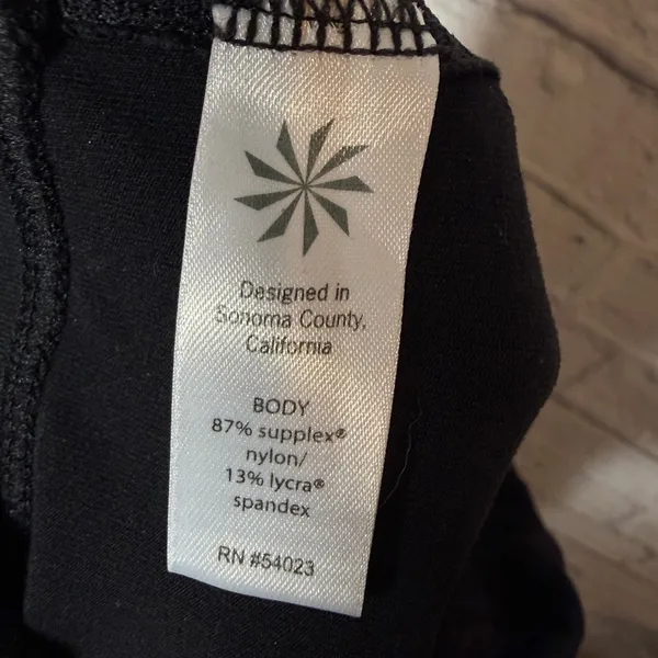 Athleta Capris, sz Small - Image 4
