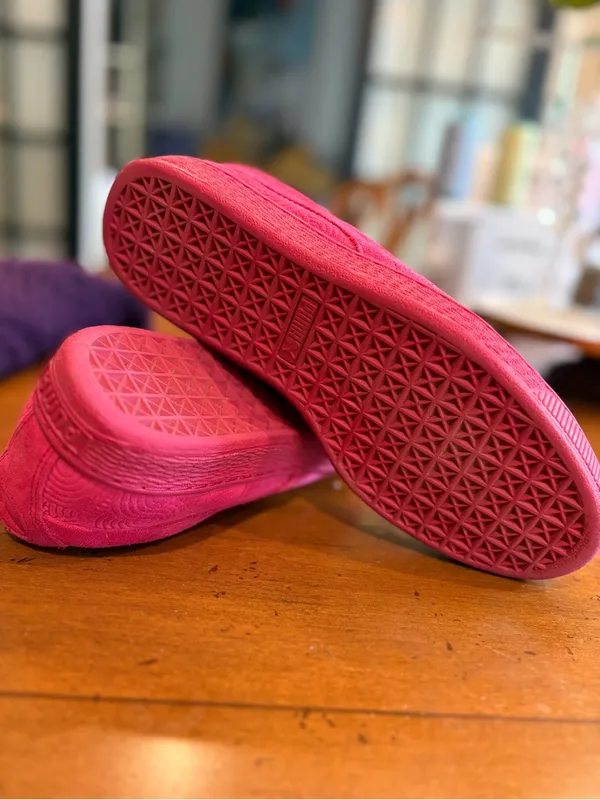 Puma Women's Suede Classic Sneaker Rose Red Fuchsia Pink Size 9 - Image 8
