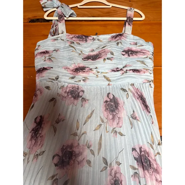 NWT Lulus Gorgeous Purpose Blue Floral Pleated Sleeveless Bow Maxi Dress Size M - Image 6
