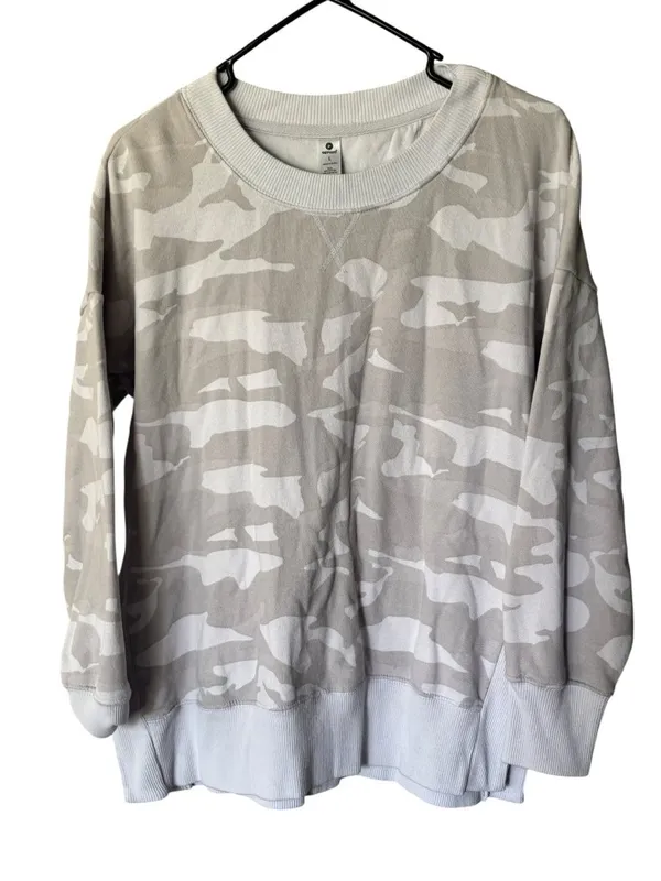90 Degree By Reflex Women’s Light Gray Camo Sweater - Image 2