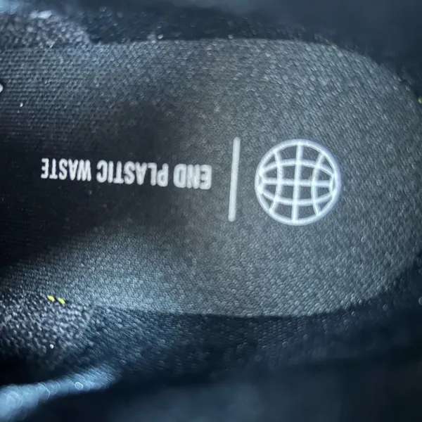 Adidas Women’s 6.5 Eco-Friendly Black and white sneakers - Image 4