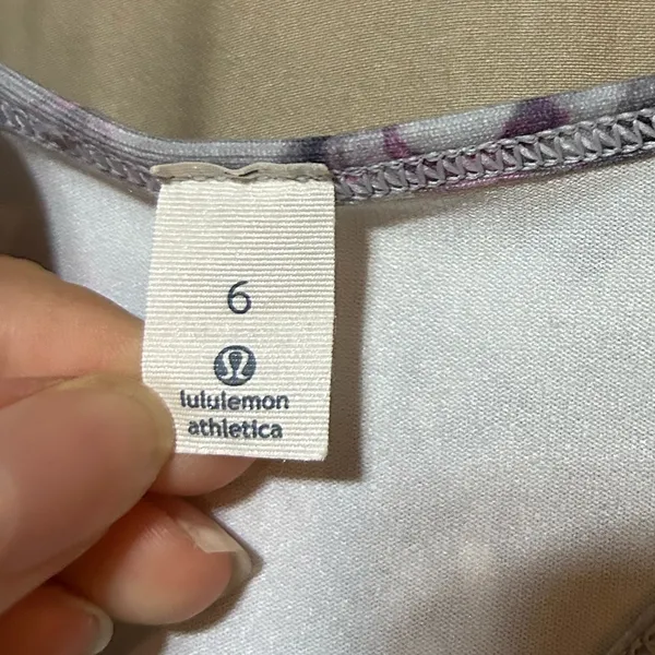 Lululemon tank top - Image 2