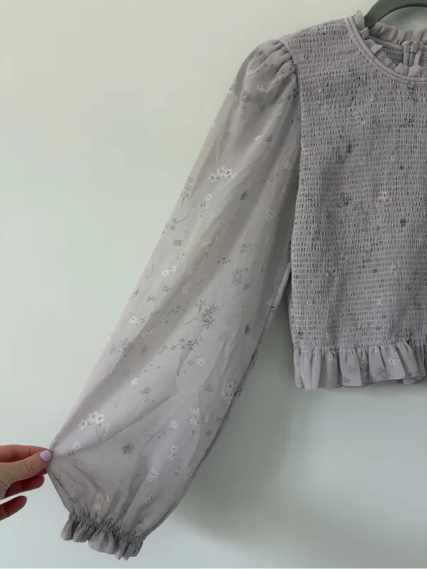Wilfred Aritzia Lilac Floral Tempest Long Sleeve Smocked Ruffle Boho Blouse S - Image 2