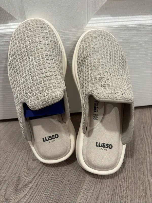 NWOT Lusso Cloud Pelli Waffle Knit Mules Slippers Gray White Women's Size 7 - Image 2