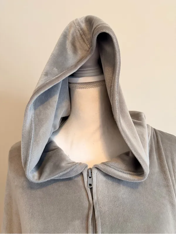 SKIMS Velour Zip Up Hoodie Jacket in Smoke size large limited edition NWOT - Image 9