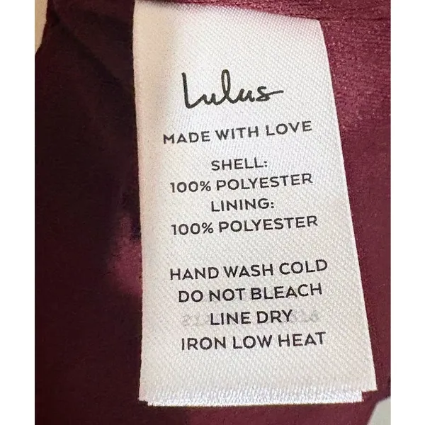 Lulu's Compelling Poise Burgundy Plisse Cutout Sleeveless Gown‎ Size Large NWOT - Image 9
