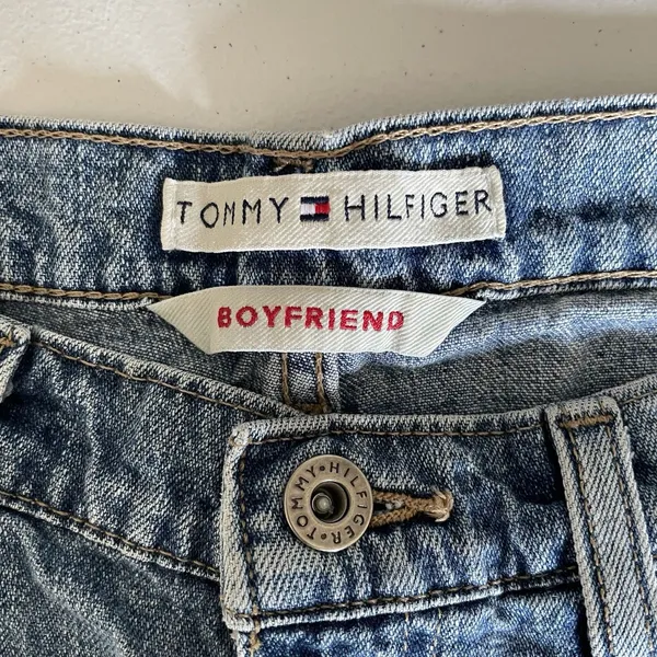 Tommy Hilfiger Vintage Boyfriend Denim Shorts 100% Cotton Blue Women's Size 8 - Image 7