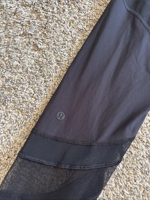 Lululemon Seek The Heat Tight *28" size 10 - Image 4