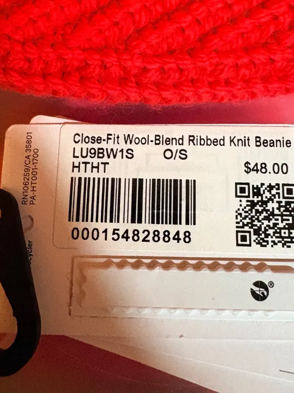 Lululemon Close Fit Wool Blend Ribbed Knit Beanie NWT Color Hot Heat O/S - Image 4