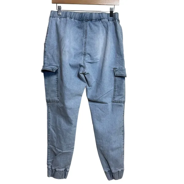 Almost Famous Womens Light Wash Denim Cargo Joggers Light Blue Size L - Image 2