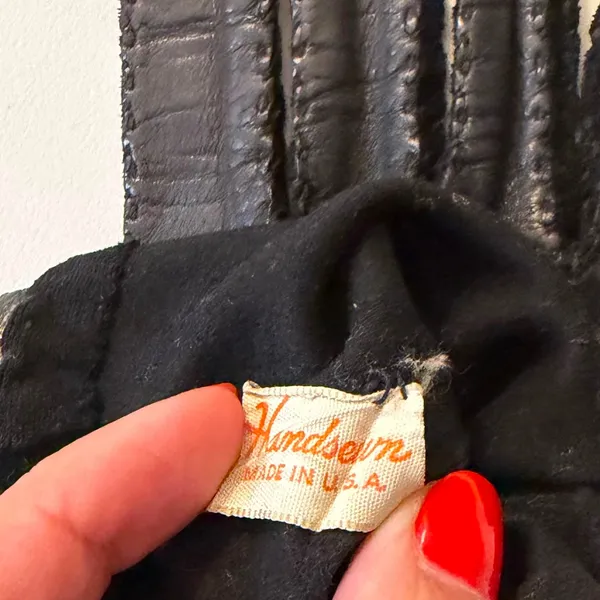Rare Vintage Elvette by Dawnelle 60's Hand Sewn Leather & Fabric Gloves sz. 6.5 - Image 5